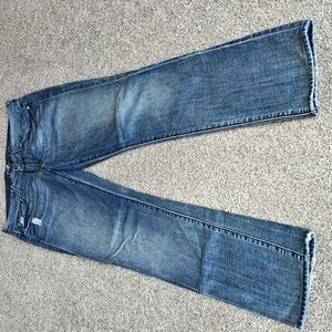 7 For All Mankind Straight Soft Distressed Jeans Sz 28
